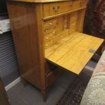 677 6466 SECRETAIRE